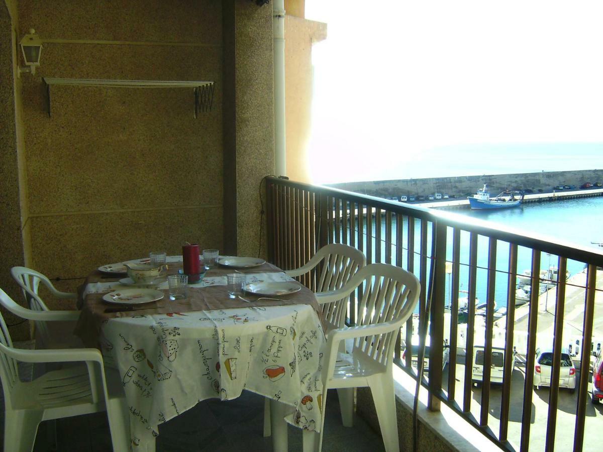 דירות ל'אמטיה דה מר Vistas Al Mar Y Cerca De La Playa מראה חיצוני תמונה